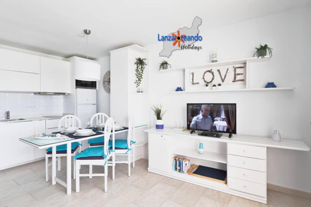 Vivienda Vacacional Ocean Pearl Costa Teguise Esterno foto