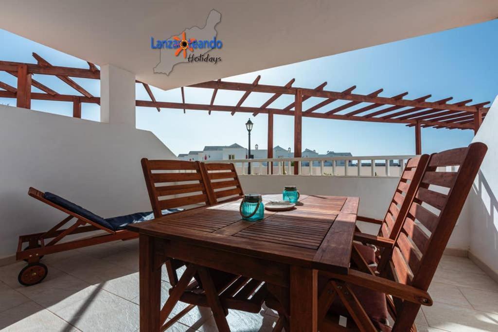 Vivienda Vacacional Ocean Pearl Costa Teguise Esterno foto