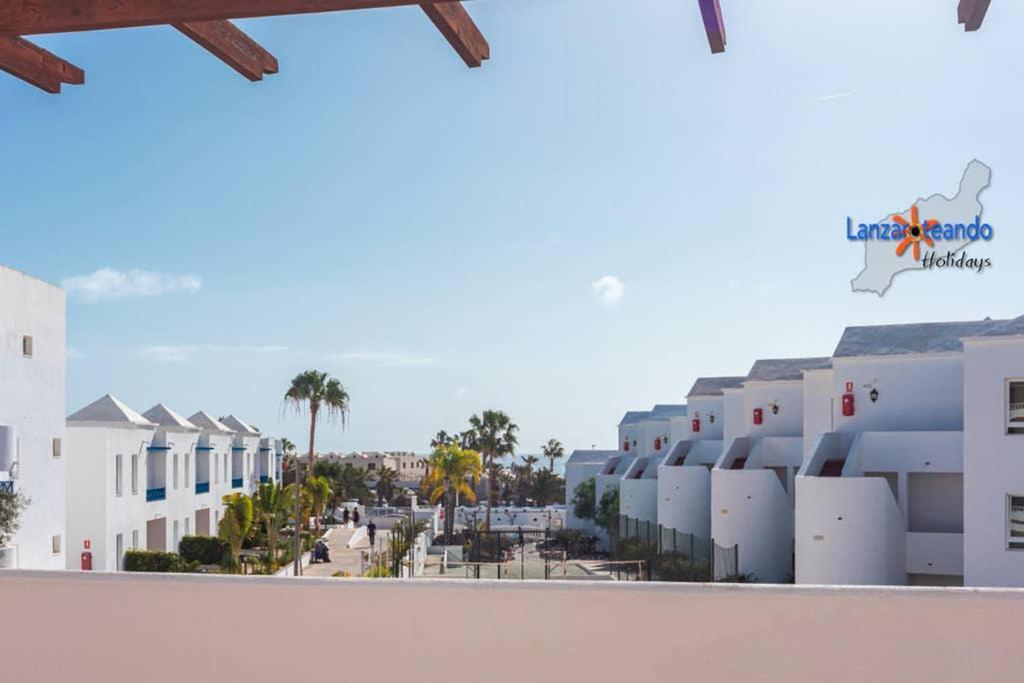 Vivienda Vacacional Ocean Pearl Costa Teguise Esterno foto