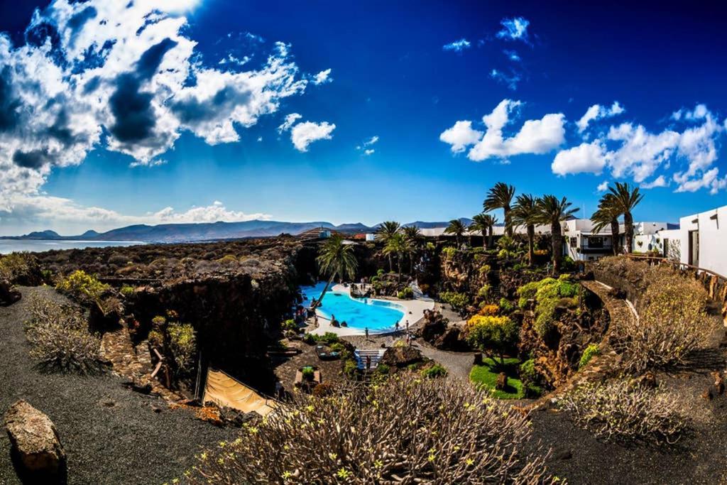 Vivienda Vacacional Ocean Pearl Costa Teguise Esterno foto