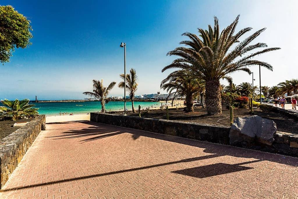 Vivienda Vacacional Ocean Pearl Costa Teguise Esterno foto